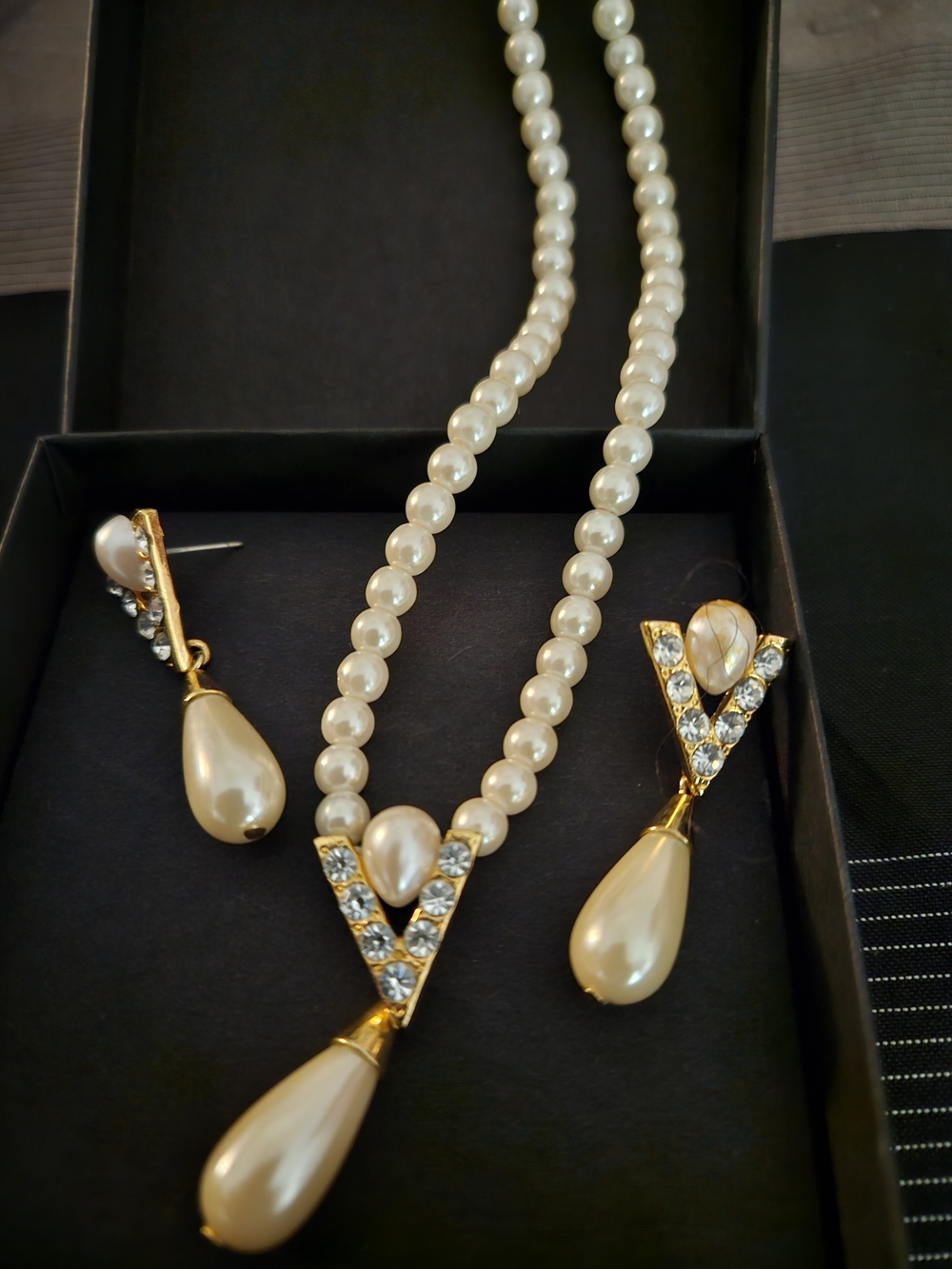 Gold-Tone Pearl Drop Necklace and Earrings Set in Cream